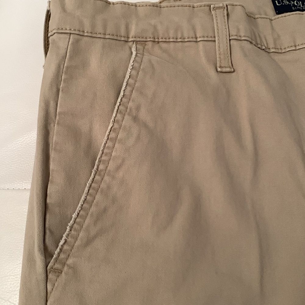 US Polo Assn. Activate Stretch Logo Tan Shorts Men’s Size 40 - Picture 8 of 10